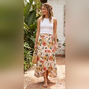 ​✨ Volcom "That's My Type" Floral Wrap Maxi Skirt ✨